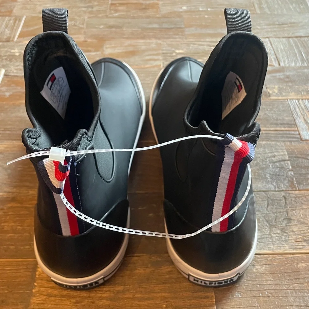 Tommy Hilfiger Rainy Fashion Boots🖤